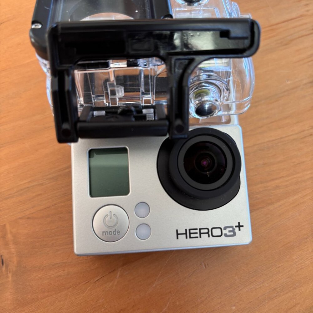 GoPro Hero 3+ & case - Picture 2 of 4